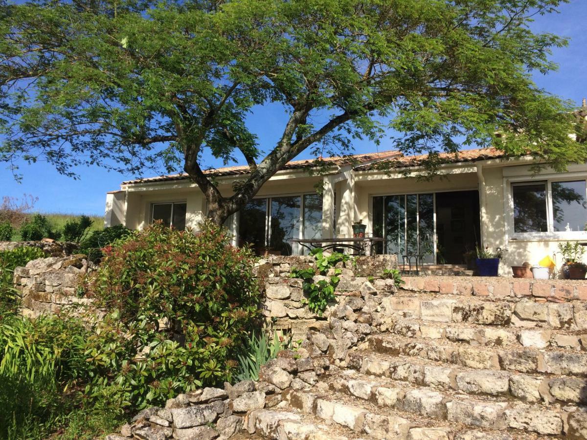 Les 4 Elements St Emilion Acomodação com café da manhã Branne  Exterior foto